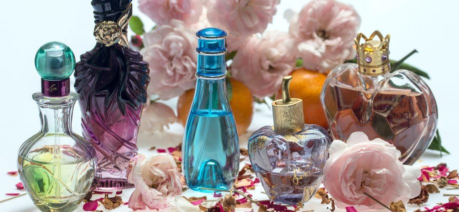 Perfumy online: kupujemy perfumy w Internecie